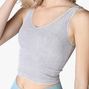 NIKIBIKI Woman Seamless Vintage V-Neck Ribbed Crop Top